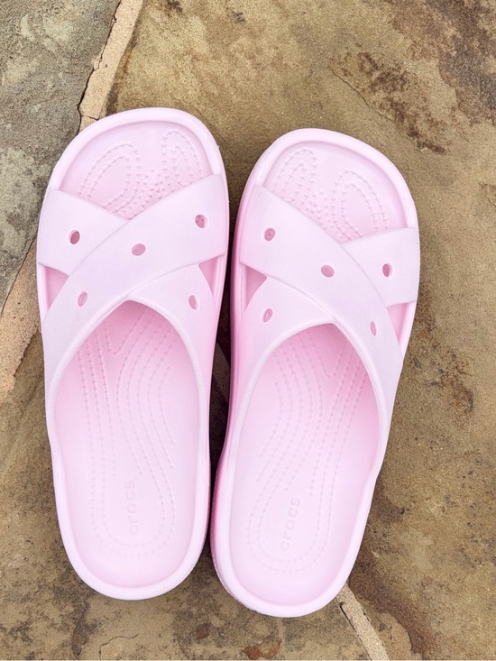 CROCS Shoes - CROCS Crossband Slide Sandals in Pale Pink Size 8